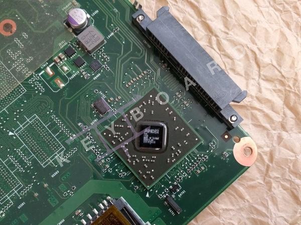 Материнська плата Toshiba Satellite C850